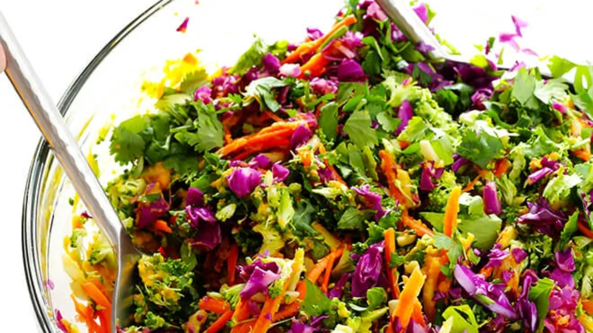 Detox-Salad-Recipe-with-Carrot-Ginger-Dressing-3